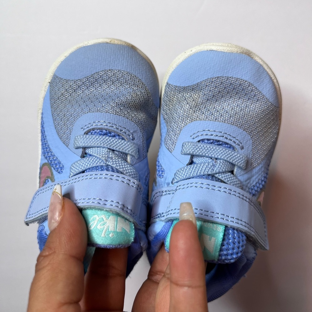 Baby girl Nike Kids Blue Sneakers Sz 5C - Picture 2 of 6